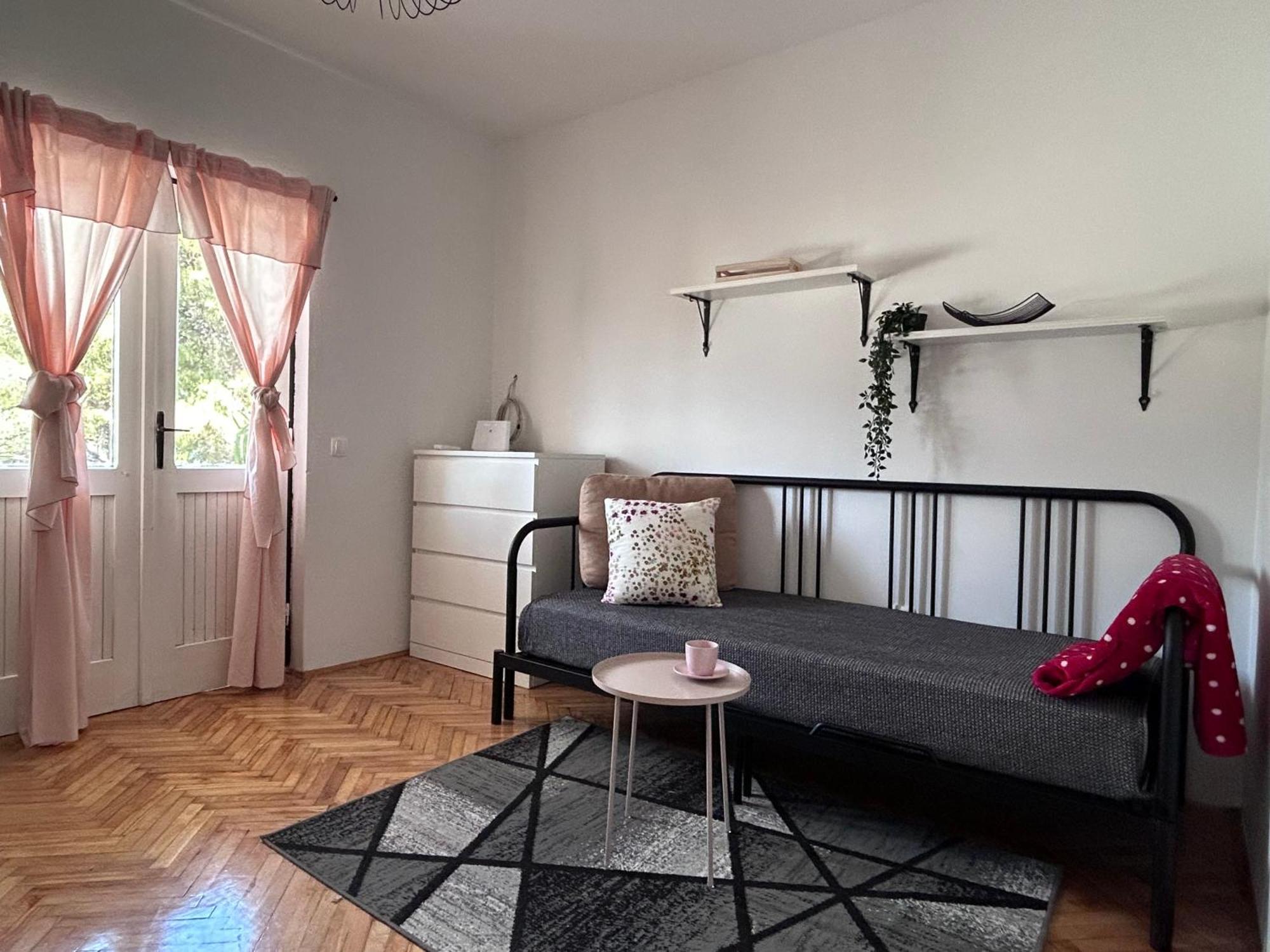 Apartment Lazaneo Seafront Apartments, Hvar *